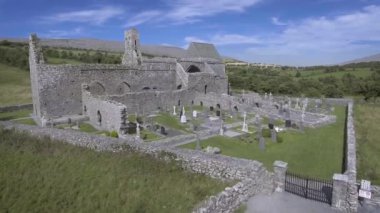 Corcomroe bir erken 13. yüzyıl Cistercian Manastırı County Clare, İrlanda Burren bölgesinin kuzeyinde yer oldu. Ücretsiz Genel turistik İrlanda.