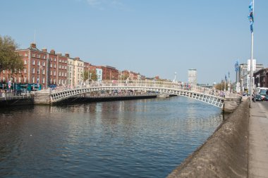 Dublin, İrlanda - 20 Eylül 2012: Dublin şehir, İrlanda. Dublin İrlanda en büyük şehir ve başkentidir. Doğu kıyısında Liffey Nehri ağzında yer alan.
