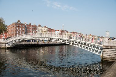 Dublin, İrlanda - 20 Eylül 2012: Dublin şehir, İrlanda. Dublin İrlanda en büyük şehir ve başkentidir. Doğu kıyısında Liffey Nehri ağzında yer alan.