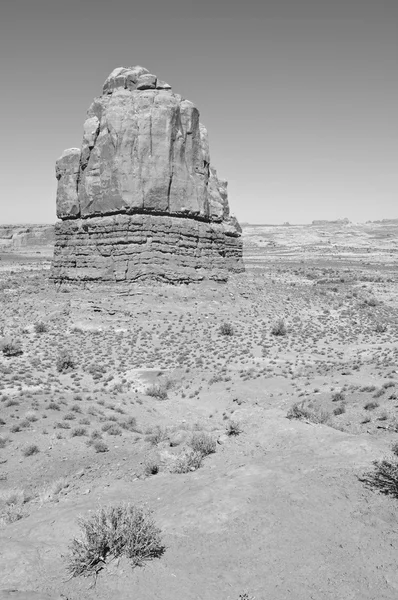 Блакитне небо, сонячний день на арки Каньйон, штат Юта. США — стокове фото