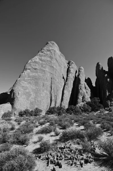 Ciel bleu, journée ensoleillée à Arches Canyon, Utah. États-Unis — Photo