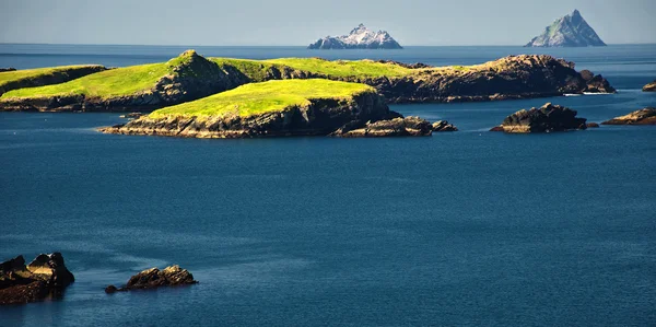 Piękne malownicze wibrujący krajobraz i seacape zachód Irlandii — Zdjęcie stockowe