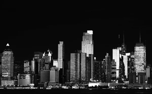 Hermoso paisaje urbano de Nueva York sobre el Hudson — Foto de Stock