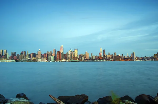 Capture of new york city skyline at evening — Stock Photo, Image