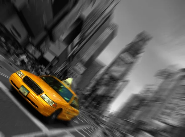 Ciudad de Nueva York, Times Square, desenfoque de movimiento de enfoque de taxi —  Fotos de Stock