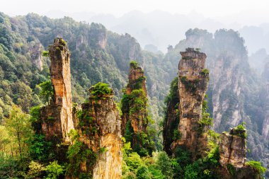 Doğal doğal kuvars kum taşı ayağı fantastik şekiller