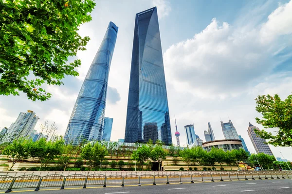 The Shanghai Tower and the Shanghai World Financial Center — Stock Photo, Image