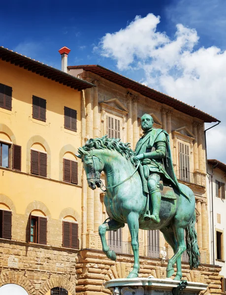 Standbeeld van Cosimo I Medici op de Piazza della Signoria. Florence — Stockfoto