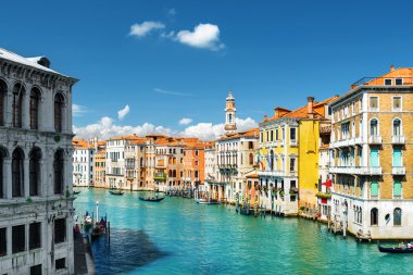 Grand Canal. Rialto Köprüsü Venedik, İtalya'dan görünüm