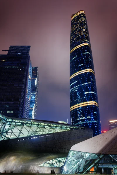 Vista nocturna del Centro Financiero Internacional de Guangzhou —  Fotos de Stock