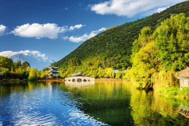 Black Dragon Pool, Lijiang, Çin güzel görünümü