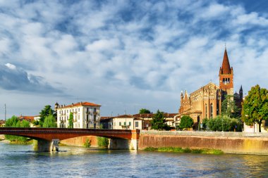 Görünümü Aziz ve Ponte Navi Fermo ve Rustico, Verona