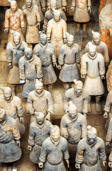 Vue du dessus des soldats en terre cuite de l'Armée de terre cuite, Chine — Photo