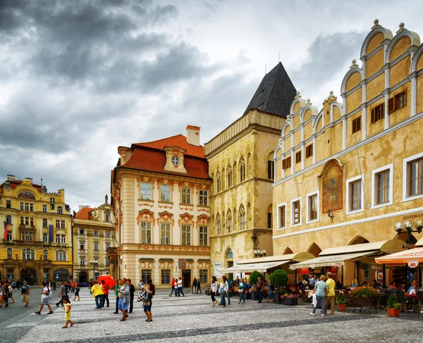 La piazza della città vecchia a Praga — Foto Stock