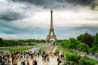 Eyfel Kulesi, Paris, Fransa görünümünü.