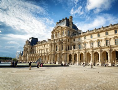 Louvre, Paris, Fransa, geçit Richelieu görünümünü.