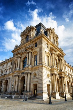 Paris Louvre Müzesi Pavilion Mollien cephe