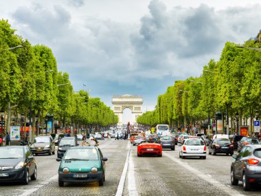 Triumphal görünümünü Champs-Elysees arch. Paris, Fra