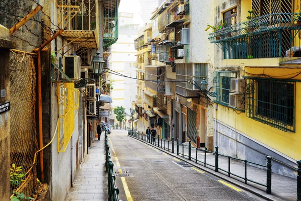 Macau - 30 januari 2015: På gatan i den historiska stadskärnan i M — Stockfoto
