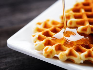 taze bir waffle dökülen tatlım