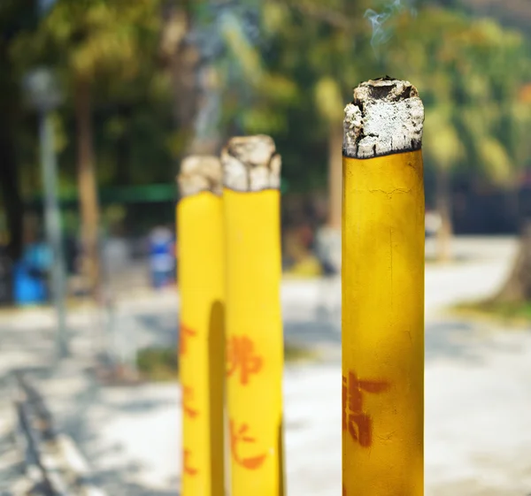Closeup view of incense sticks at the Buddhist temple in Hong Ko — Stock Photo, Image