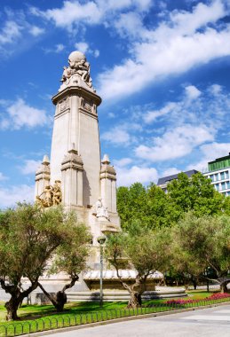 Cervantes anıt Meydanı İspanya (P üzerinde Doğu tarafında