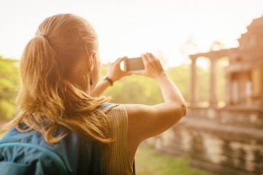 Angkor Wat, Kamboçya resim çekmek sırt çantası ile turizm