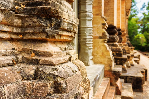 Vista de perto de alvenaria de Prasat Kravan templo em Angkor — Fotografia de Stock