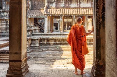 Angkor Wat, Siem Reap avlular keşfetmek Budist rahip