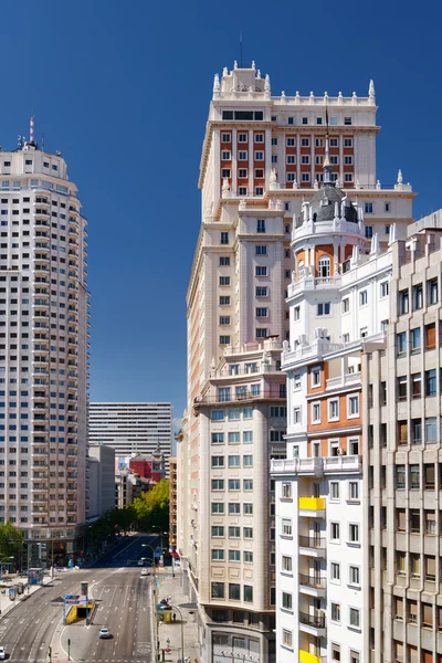 Blick auf die calle de la princesa in madrid, spanien — Stockfoto