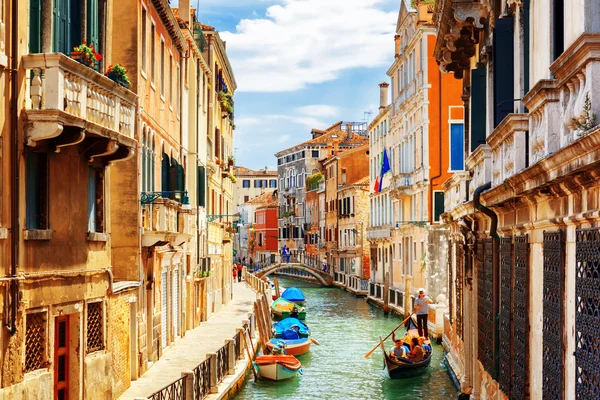 Vista del Canal de Río Marín desde el Ponte de la Bergami. Venecia —  Fotos de Stock
