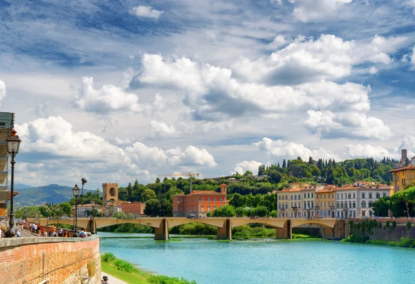 The Ponte alle Grazie over the Arno River, Florence, Italy — Stock Fotó