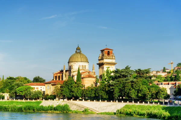 View of the Church of San Giorgio in Braida, Verona, Italy — Stock Photo, Image