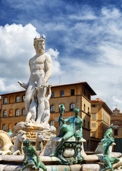 De fontein van Neptunus op het Piazza della Signoria in Florence — Stockfoto