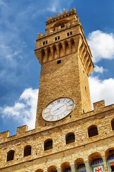 Bell tower en de klok van het Palazzo Vecchio, Florence, Italië — Stockfoto