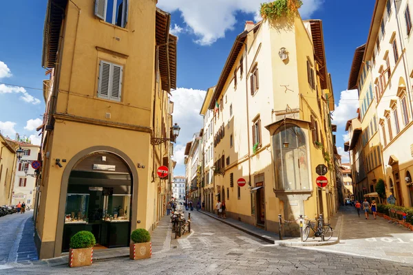 Crossroad no centro histórico de Florença, Toscana, Itália — Fotografia de Stock