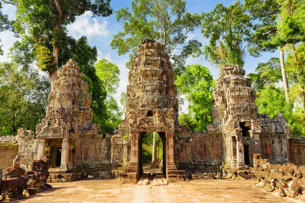 Είσοδος αρχαίο ναό Preah Khan. Περιοχή Άνγκορ της Καμπότζης — Φωτογραφία Αρχείου