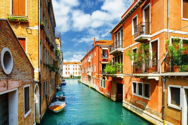 View of the Rio Marin Canal and facades of old houses, Venice — Stock Fotó