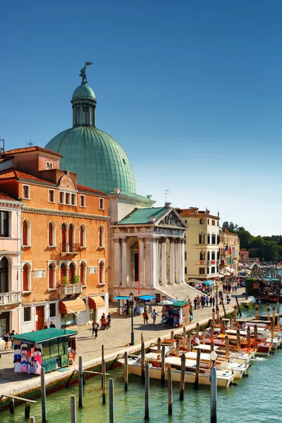 Vista do San Simeone Piccolo em Veneza, Itália — Fotografia de Stock