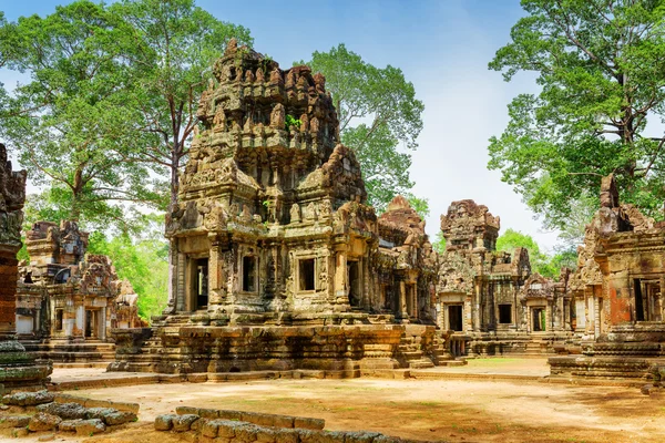 Antichi edifici del tempio di Thommanon nell'enigmatica Angkor — Foto Stock