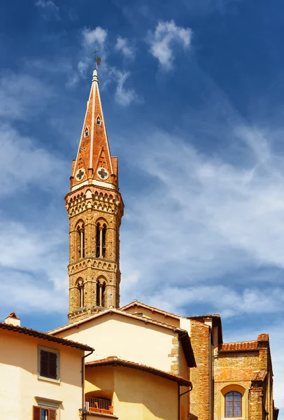 Bell tower of the Badia Fiorentina church in Florence, Italy — Stockfoto