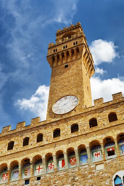 Bell tower and clock of the Palazzo Vecchio in Florence, Italy — Stockfoto