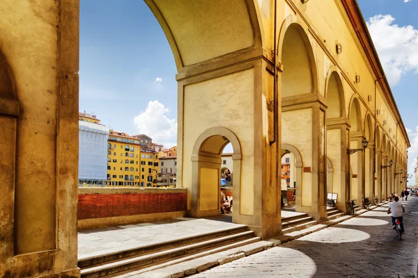 View of the Vasari Corridor in Florence, Tuscany, Italy — Stockfoto