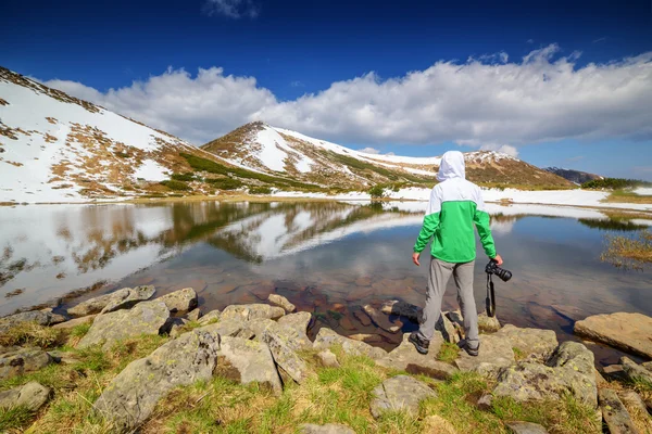 Lago perto — Fotografia de Stock