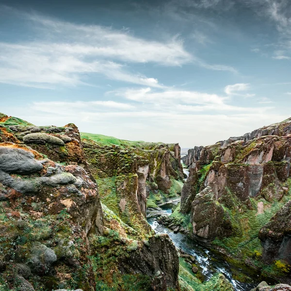 동부 아이슬란드 에 있는 파자 르 글로 쥬 피 협곡 — 스톡 사진