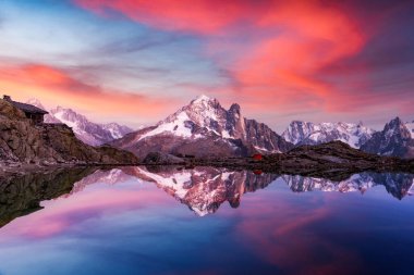 Lac Blanc Gölü 'nde gün batımı