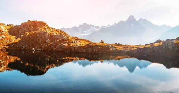 Schilderachtig panorama van Chesery meer — Stockfoto