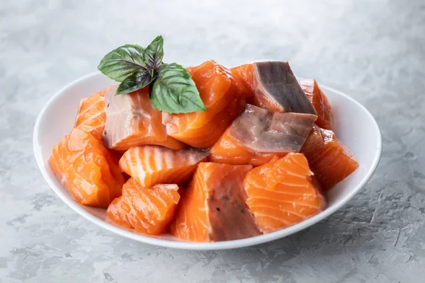 Trozos de salmón trucha filete pescado — Foto de Stock