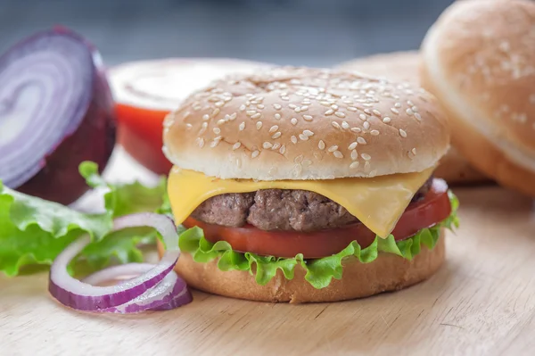 Cheeseburger — Stock Photo, Image