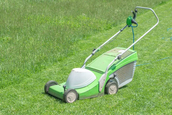 Lawn mower — Stock Photo, Image